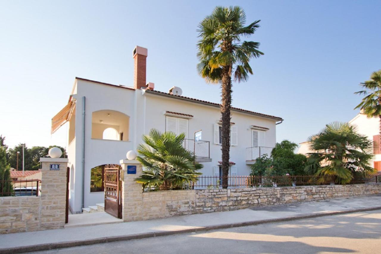 Vila Renato Πόρετς Εξωτερικό φωτογραφία